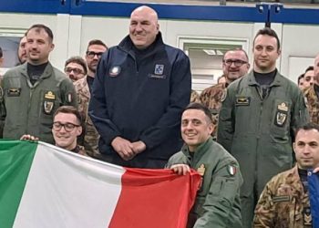 Crosetto coi militari italiani