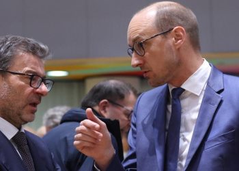Giancarlo Giorgetti con il ministro belga dell'Economia Minister Vincent Van Peteghem (Foto: Ansa, 2023)