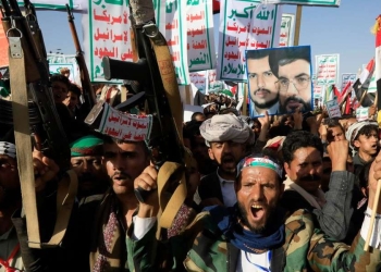 Ribelli Houthi nello Yemen (Ansa)