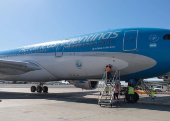 Un Airbus A330 di Aerolineas Argentinas (Ansa)