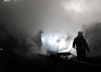 Attacco di droni russi su Leopoli, Ucraina (Ansa)