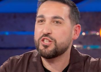 Eduardo Acciarino dei Gemelli di Guidonia a Da noi a ruota libera puntata 28 gennaio 2024 (foto screenshot tv)