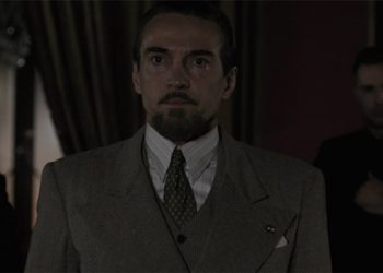 Dino Grandi ne La lunga notte (screenshot tv 2024)