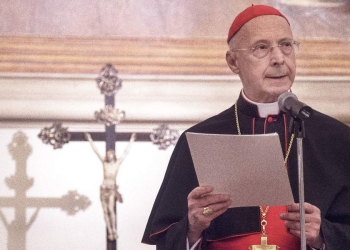 Card. Bagnasco a Genova