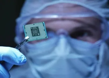 microchip nel cervello