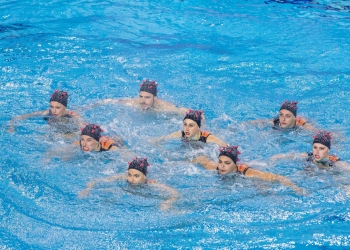 nuoto artistico