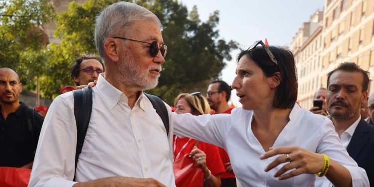 La segretaria del Partito Democratico Elly Schlein con Sergio Cofferati (Foto: Ansa, 2023)