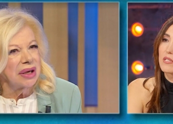 Caterina Balivo e Sandra Milo a Da noi a ruota libera il 4 febbraio 2024 (screenshot tv)
