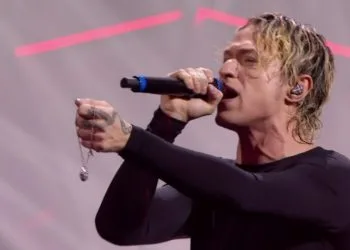 Irama al Festival di Sanremo 2024 (Rai1)