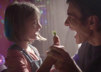 Una scena dello spot Esselunga "La carota"