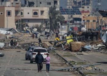 Dopo un raid di Israele nel sud della Striscia di Gaza, febbraio 2024 (Ansa)