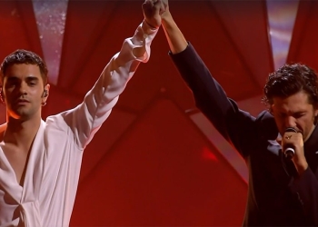 Mannini ed Ermal Meta a Sanremo 2024, screenshot tv