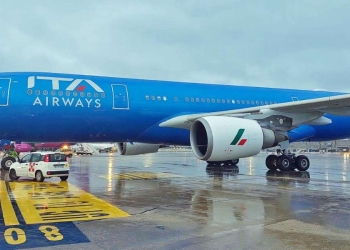 Un aereo di ITA (Ansa)