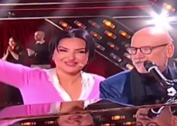 Arisa e Mario Rosini in duetto a The Voice Senior 2024. (Foto: Web)