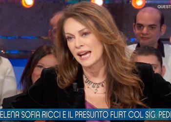 Elena Sofia Ricci a Da noi a ruota libera, screenshot tv 2024