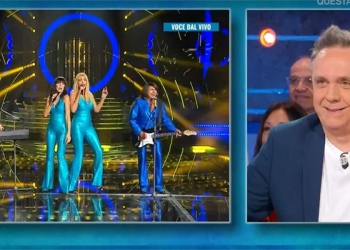 Gabriele Cirilli a Da noi a ruota libera screenshot tv