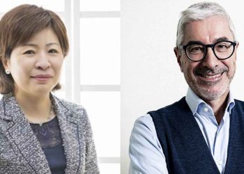 Miyuki Ide, già Chief Operating Officer EMEAL di NTT DATA, è la nuova CEO ad interim al posto di Water Ruffinoni (a destra)