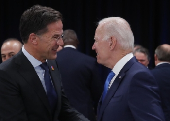 Mark Rutte con Joe Biden al vertice Nato di Madrid, 29-30 giugno 2022 (Ansa)