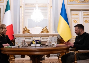 Meloni con Zelensky in Ucraina