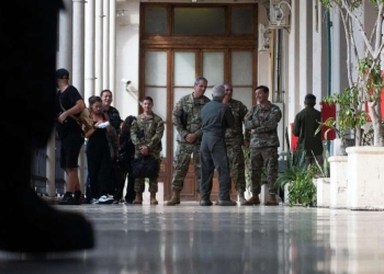 L'esercito a Rosario, capitale della Provincia di Santa Fe (Ansa)