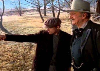 Ron Howard e John Wayne in una scena del film nel pomeriggio di Rete 4 (Foto Web)