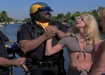 Una scena del film in prima serata su Rete 4 (Foto Web)