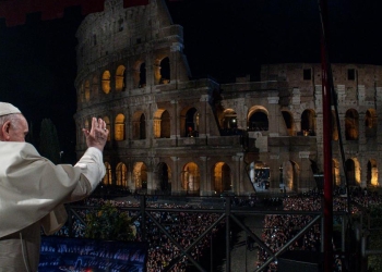 Via Crucis con Papa Francesco