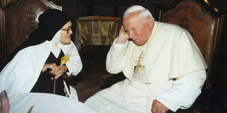 Chi è Lúcia dos Santos di "Fatima"