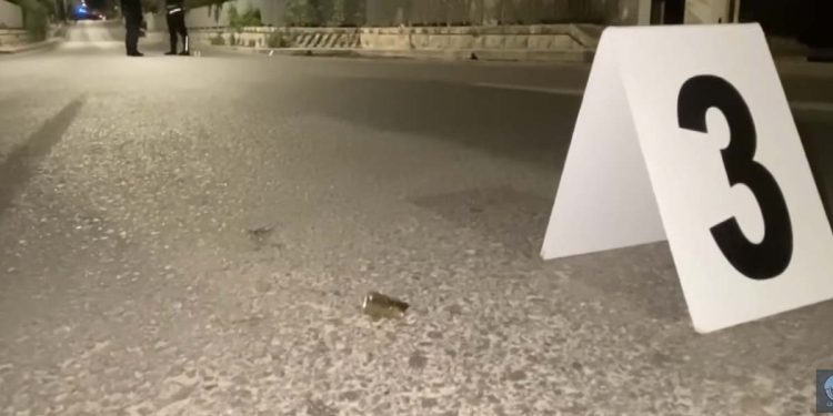 Rilievi sulla scena dell'omicidio di Lello Capriati (Foto: Youtube Telebariweb)