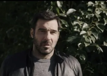 Edoardo Leo ne "Il Clandestino" (Fonte: Raiplay)