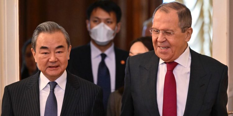 Lavrov e Wang Yi