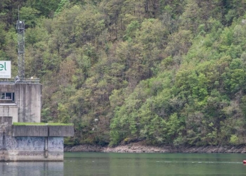 La centrale idroelettrica di Suviana (Ansa)