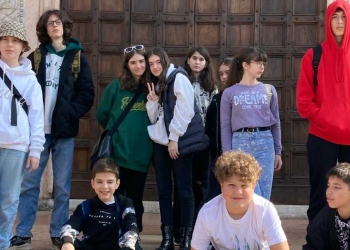 I giovani studenti della Scuola "Aldo Moro" di Bucarest (foto G. Sponza)