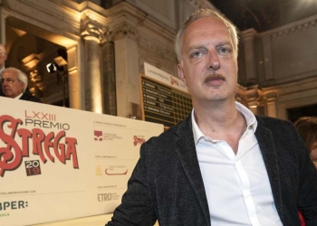 Antonio Scurati nel 2019, quando vinse il Premio Strega con "M. Il figlio del secolo" (Ansa)