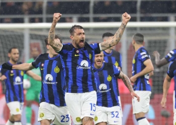 Inter-Milan, Francesco Acerbi esulta dopo il gol dell'1-0 (Ansa)