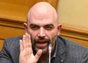 Lo scrittore Roberto Savianoalla Camera dei Deputati (Foto 2024, ANSA/RICCARDO ANTIMIANI)