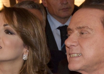 Silvio Berlusconi e Francesca Pascale alla mostra ''Alberto Sordi e la sua Roma'' (Foto 2013 ANSA/CLAUDIO PERI)