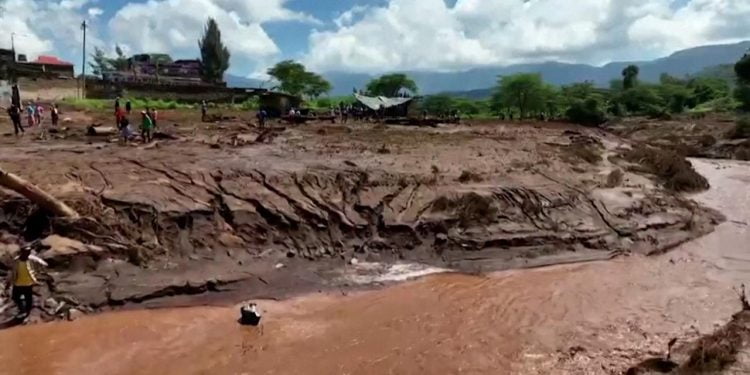 Le immagini della diga in Kenya (screen Youtube)