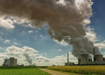 Una centrale a carbone (Pixabay)