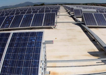 Pannelli fotovoltaici in Toscana (Ansa)