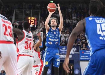 Diretta Brescia Pistoia, gara-2 1° turno playoff (da facebook.com/pallacanestrobrescia)