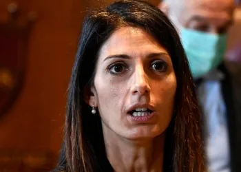 L'ex sindaca di Roma Virginia Raggi (Foto 2021 ANSA/RICCARDO ANTIMIANI)