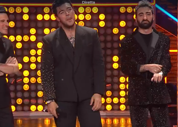 The Kolors su Rai 2 (screen da TV)