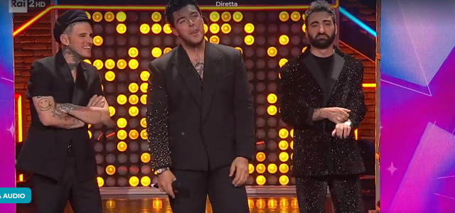 The Kolors su Rai 2 (screen da TV)