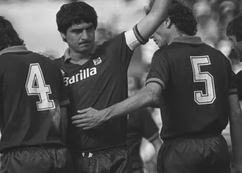 Agostino Di Bartolomei durante la partita Roma-Torino in una immagine del 15 maggio 1983 (Foto ANSA/ARCHIVIO)