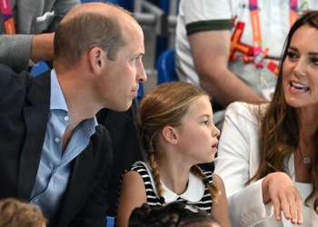 Kate Middleton e William con la figlia Charlotte (Foto 2022 EPA/DAVE HUNT)