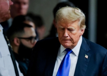 Donald Trump lascia il tribunale di New York dopo il verdetto (Ansa)