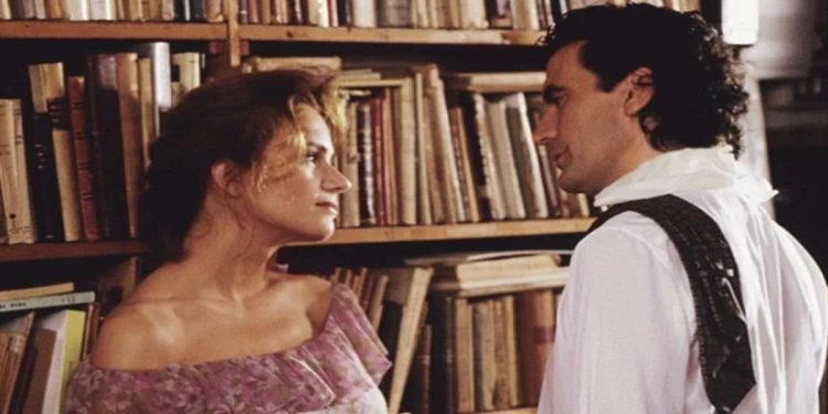 Francesca Neri e Massimo Troisi in una scena del film di Rete 4 (Foto Web)