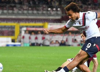 Calciomercato Milan: si complica la pista per Joshua Zirzkee (Foto ANSA)