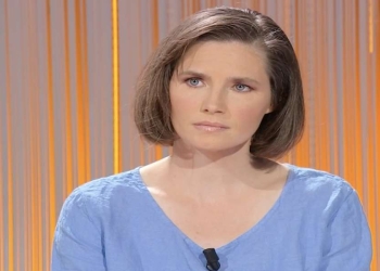 Amanda Knox da Bruno Vespa (Foto: Cinque minuti)